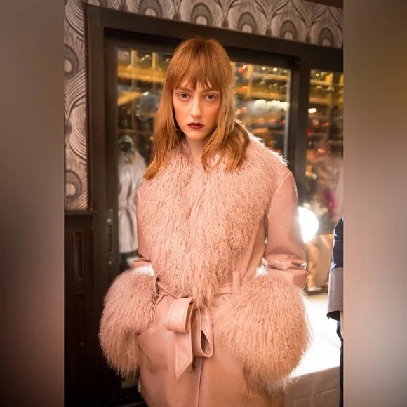 NWT Cinq a sept Blair baby pink Mongolian fur coat - Picture 4 of 10